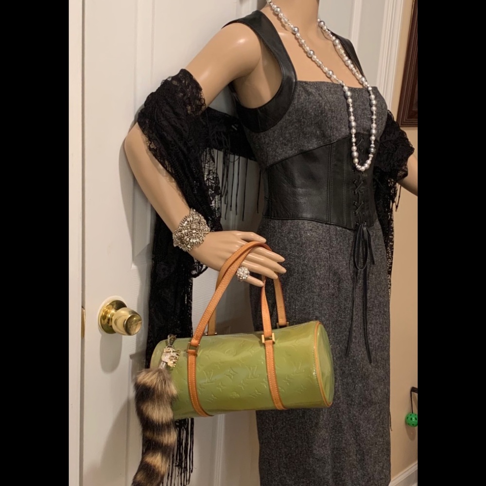 Sold💥💥💥Vernis Louis Vuitton💚 Have it all 💚 - Picture 8 of 8